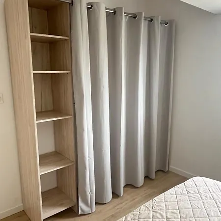 Cosy Avec Parking Apartment Feugarolles